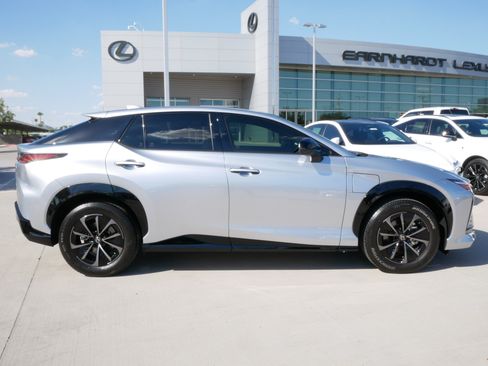 Used 2026 Lexus RZ 350e 2WD image 13