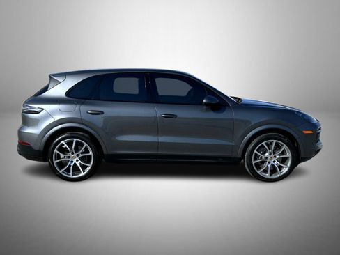 Used 2021 Porsche Cayenne AWD/4WD image 4