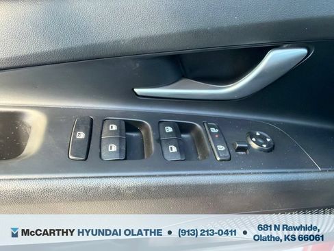 Certified 2024 Hyundai Elantra Limited FWD image 31