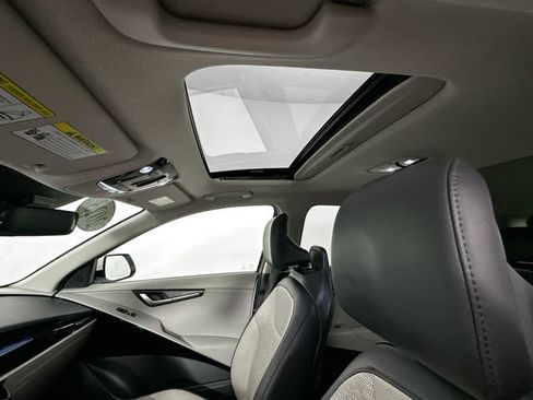 Used 2023 Kia Niro Wave FWD image 21