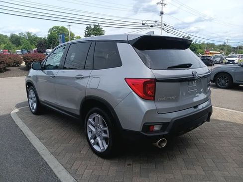 Used 2024 Honda Passport EX-L image 4