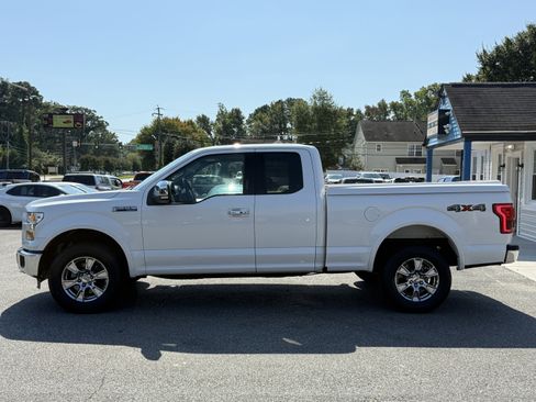 Used 2015 Ford F150 Lariat image 9