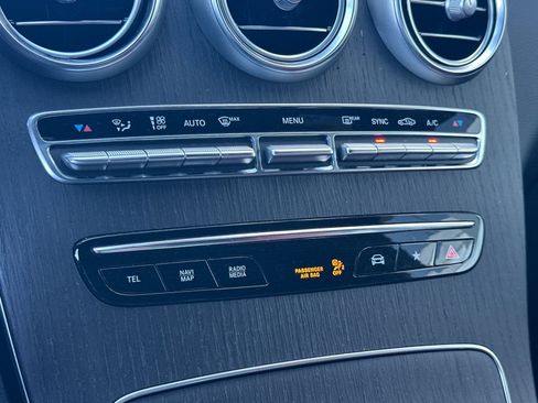 Used 2023 Mercedes-Benz GLC 300 4MATIC Coupe image 20