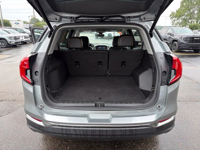 Used 2023 GMC Terrain AT4 AWD/4WD image 25