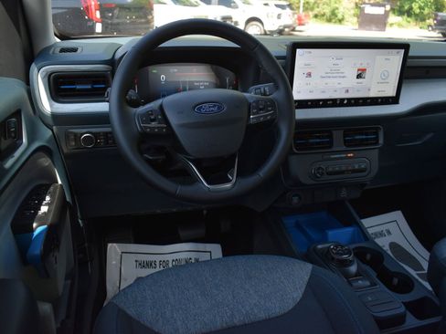 New 2026 Ford Maverick XLT w/ XLT Luxury Package FWD image 18
