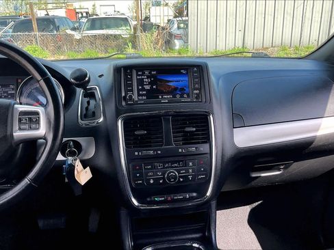 Used 2020 Dodge Grand Caravan GT image 7