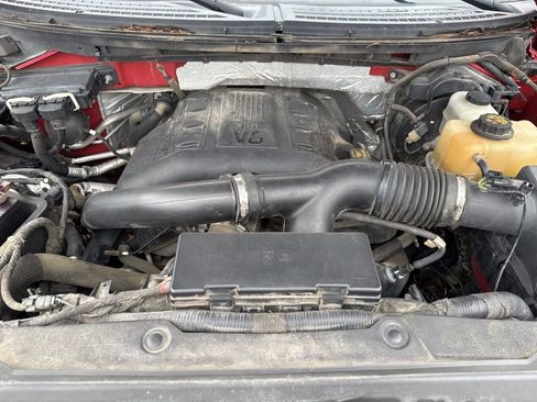 Used 2012 Ford F150 XLT w/ XTR Pkg image 30