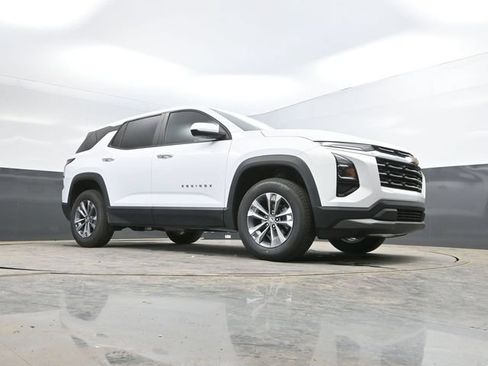 Used 2025 Chevrolet Equinox LT AWD/4WD image 38