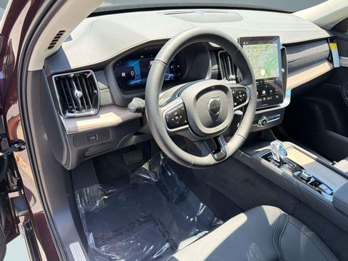 New 2026 Volvo XC90 B6 Plus w/ Protection Package AWD/4WD image 4