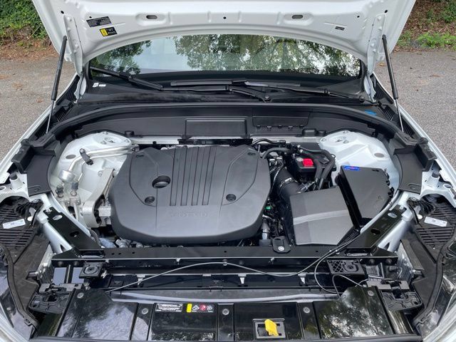 Certified 2026 Volvo XC60 B5 Plus AWD/4WD image 26