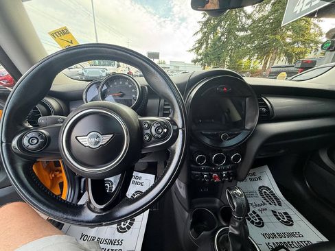 Used 2014 MINI Cooper 2-Door Hardtop FWD image 17