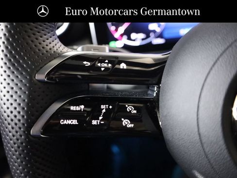 Used 2026 Mercedes-Benz GLC 300 4MATIC image 17