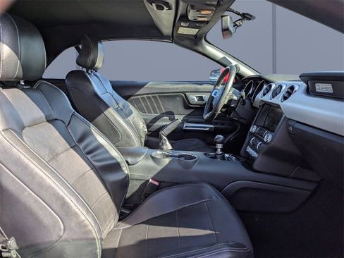 Used 2015 Ford Mustang GT Premium image 13