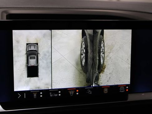Used 2025 Chevrolet Silverado 1500 High Country AWD/4WD image 62