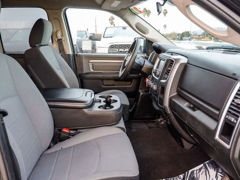 Certified 2024 RAM 1500 Classic SLT image 17