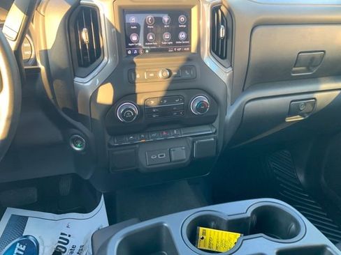 Used 2022 Chevrolet Silverado 1500 Custom image 22