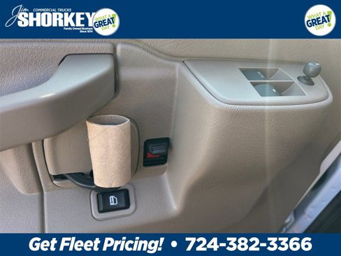 New 2025 Chevrolet Express 3500 Work Van image 11