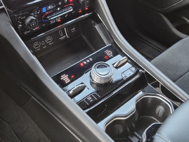 Certified 2023 Jeep Grand Cherokee Trailhawk w/ Luxury Tech Group III AWD/4WD image 23
