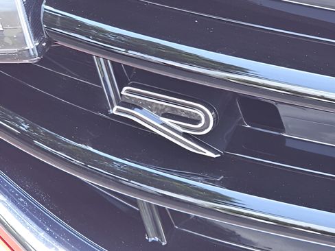 Certified 2024 Volkswagen Tiguan SE R-Line FWD image 34