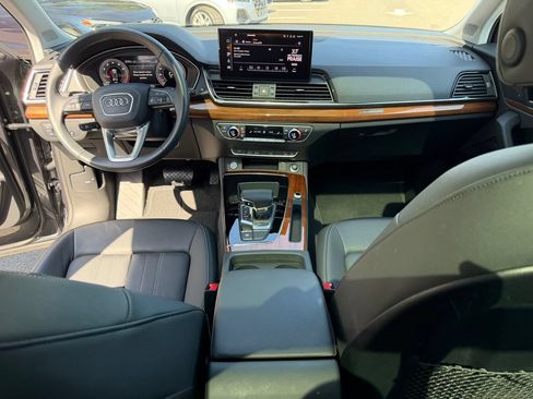 Certified 2023 Audi Q5 2.0T Premium Plus w/ Premium Plus Package AWD/4WD image 19