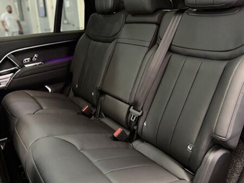 Used 2026 Land Rover Range Rover Long Wheelbase SE AWD/4WD image 14