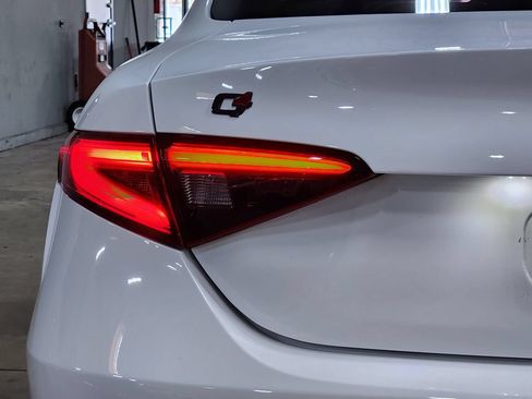 Used 2019 Alfa Romeo Giulia AWD w/ Quick Order Package 22J Sport image 20