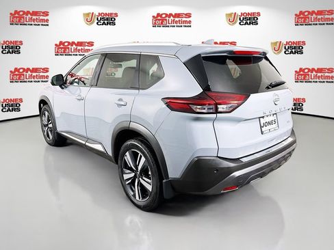 Certified 2023 Nissan Rogue SL FWD image 2