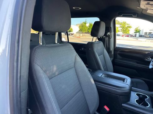 Used 2023 GMC Yukon XL SLE w/ Gmc Pro Safety Plus Package RWD image 40