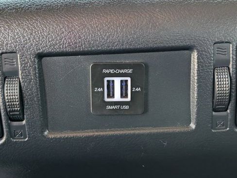 Used 2020 Toyota Tundra SR5 w/ SR5 Leather Package AWD/4WD image 26
