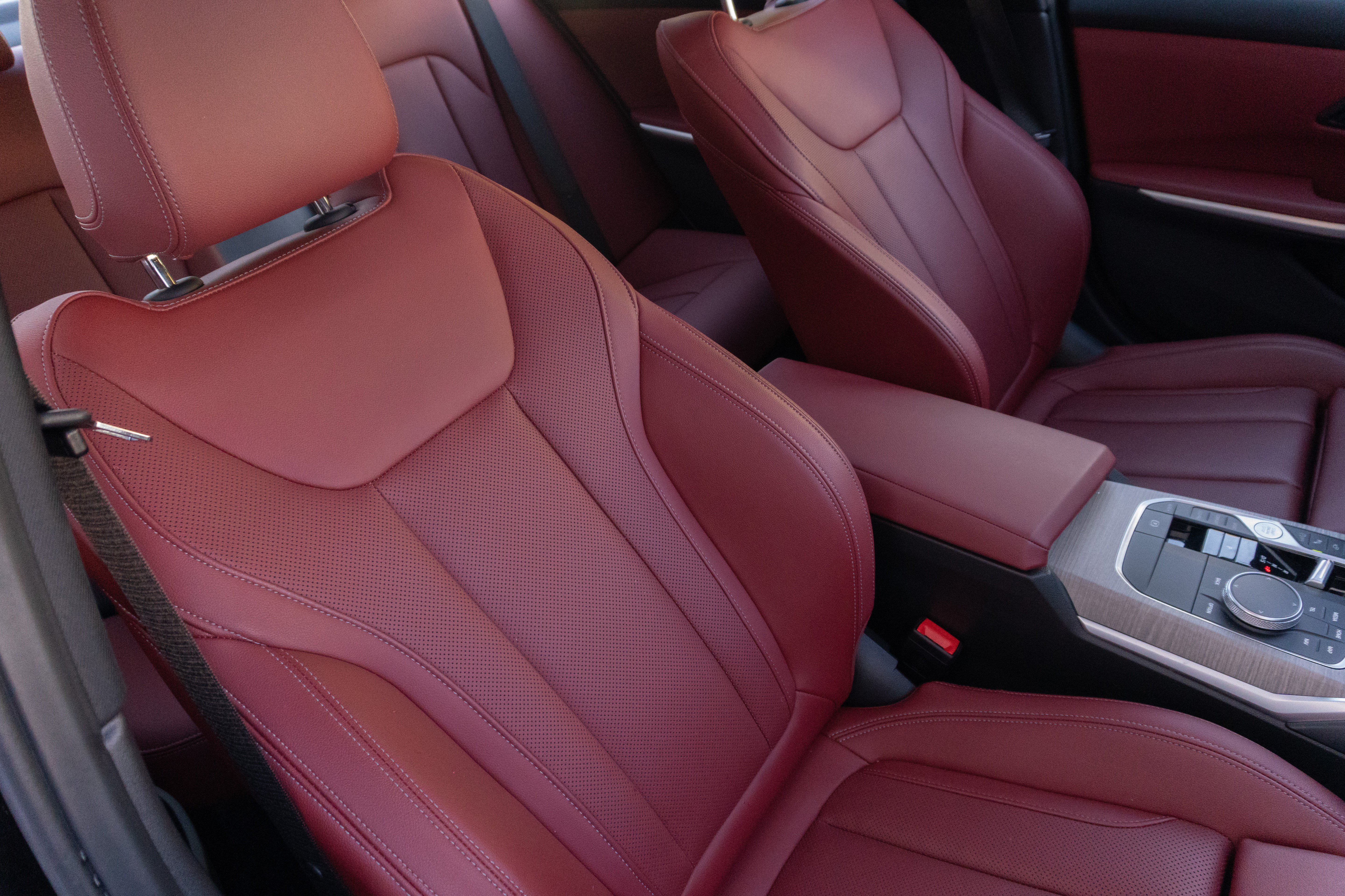 Certified 2025 BMW 330i Sedan RWD image 14