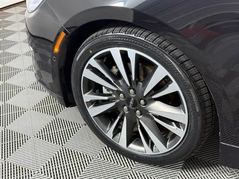 Used 2020 Lincoln MKZ Reserve image 12