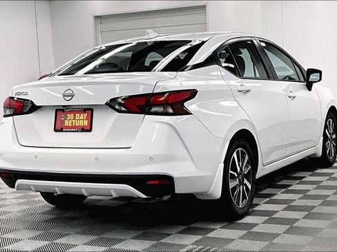 New 2025 Nissan Versa SV w/ Trunk Package FWD image 17