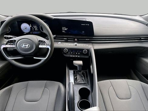 Certified 2024 Hyundai Elantra SEL FWD image 14