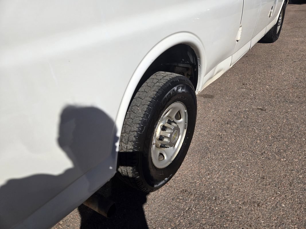 Used 2015 Chevrolet Express 3500 LT w/ LT Preferred Equipment Group RWD image 11