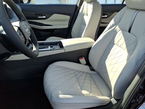 New 2026 Nissan Sentra SL image 11