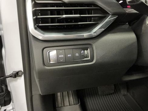 New 2026 GMC Acadia Elevation w/ Elevation Premium Package AWD/4WD image 11