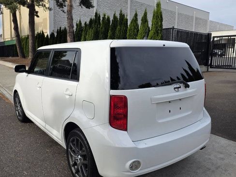 Used 2009 Scion xB image 7