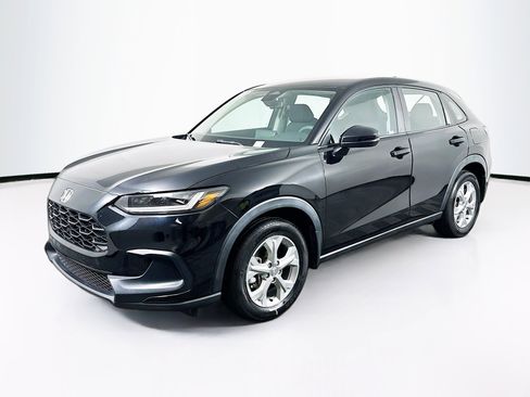 Used 2023 Honda HR-V LX image 3
