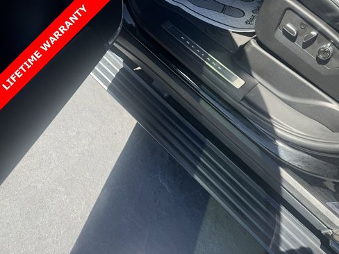 Used 2023 Cadillac Escalade V image 16