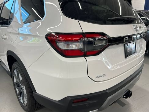 New 2026 Honda Pilot Elite image 17