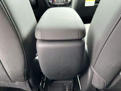 Used 2023 Buick Encore GX Preferred w/ Cold Weather Comfort Package AWD/4WD image 22
