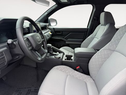 New 2026 Toyota Tacoma SR5 AWD/4WD image 9
