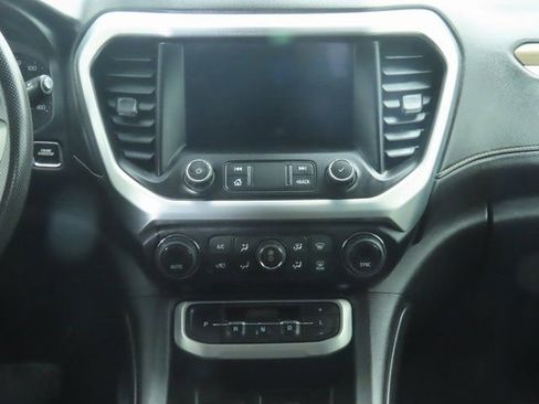 Used 2023 GMC Acadia SLE w/ LPO, Floor Liner Package image 14