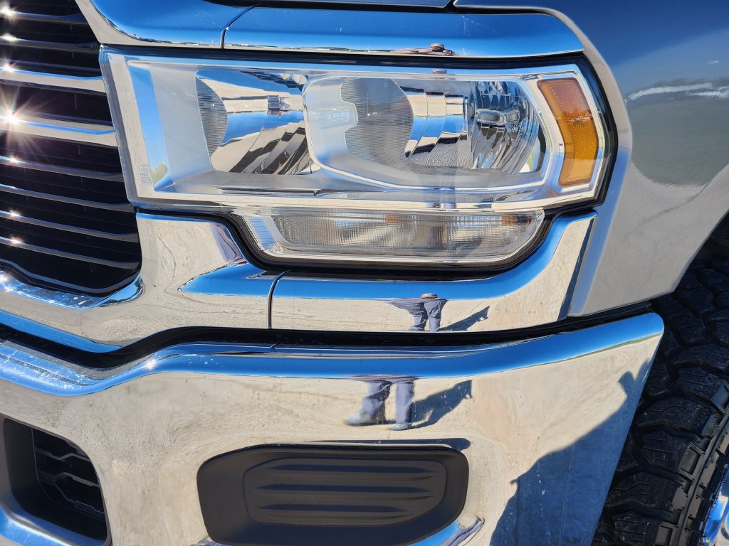 Used 2021 RAM 2500 Big Horn AWD/4WD image 9