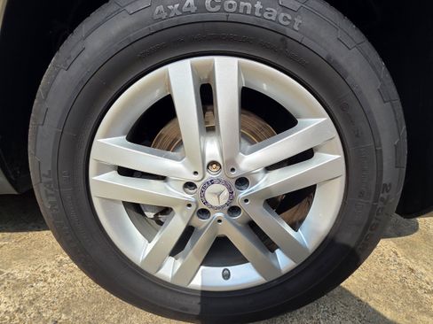 Used 2016 Mercedes-Benz GL 450 4MATIC image 26