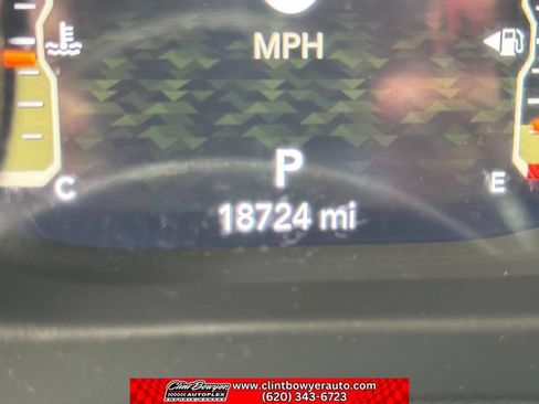 Used 2023 Jeep Gladiator Rubicon w/ Cold Weather Group AWD/4WD image 17