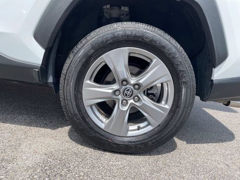 Certified 2025 Toyota RAV4 XLE FWD image 10
