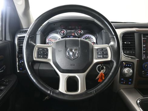 Used 2017 RAM 1500 Laramie AWD/4WD image 36