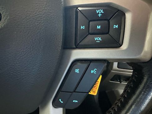 Used 2022 Ford F250 Lariat w/ Chrome Package AWD/4WD image 39
