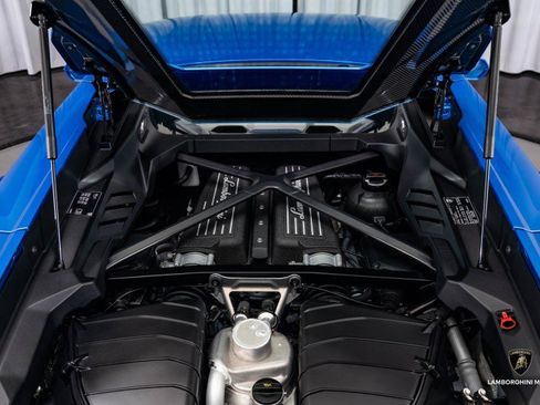 Used 2023 Lamborghini Huracan Tecnica image 19